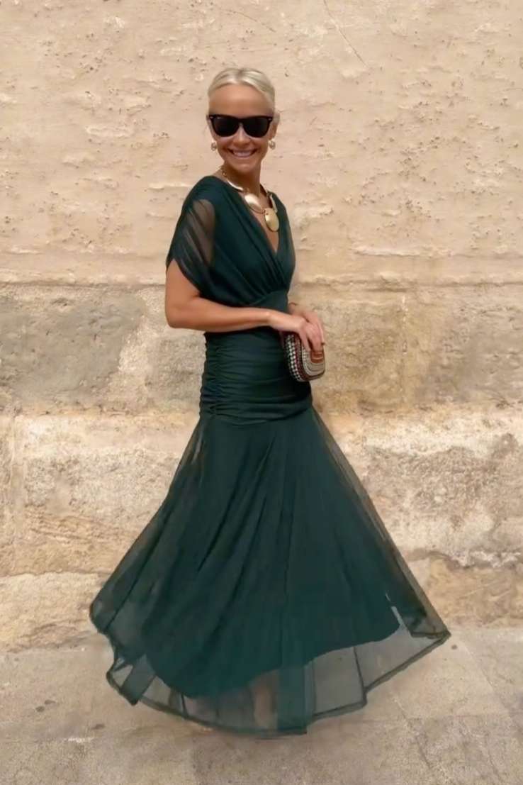 Isabel · Vestido maxi fluido con escote en V