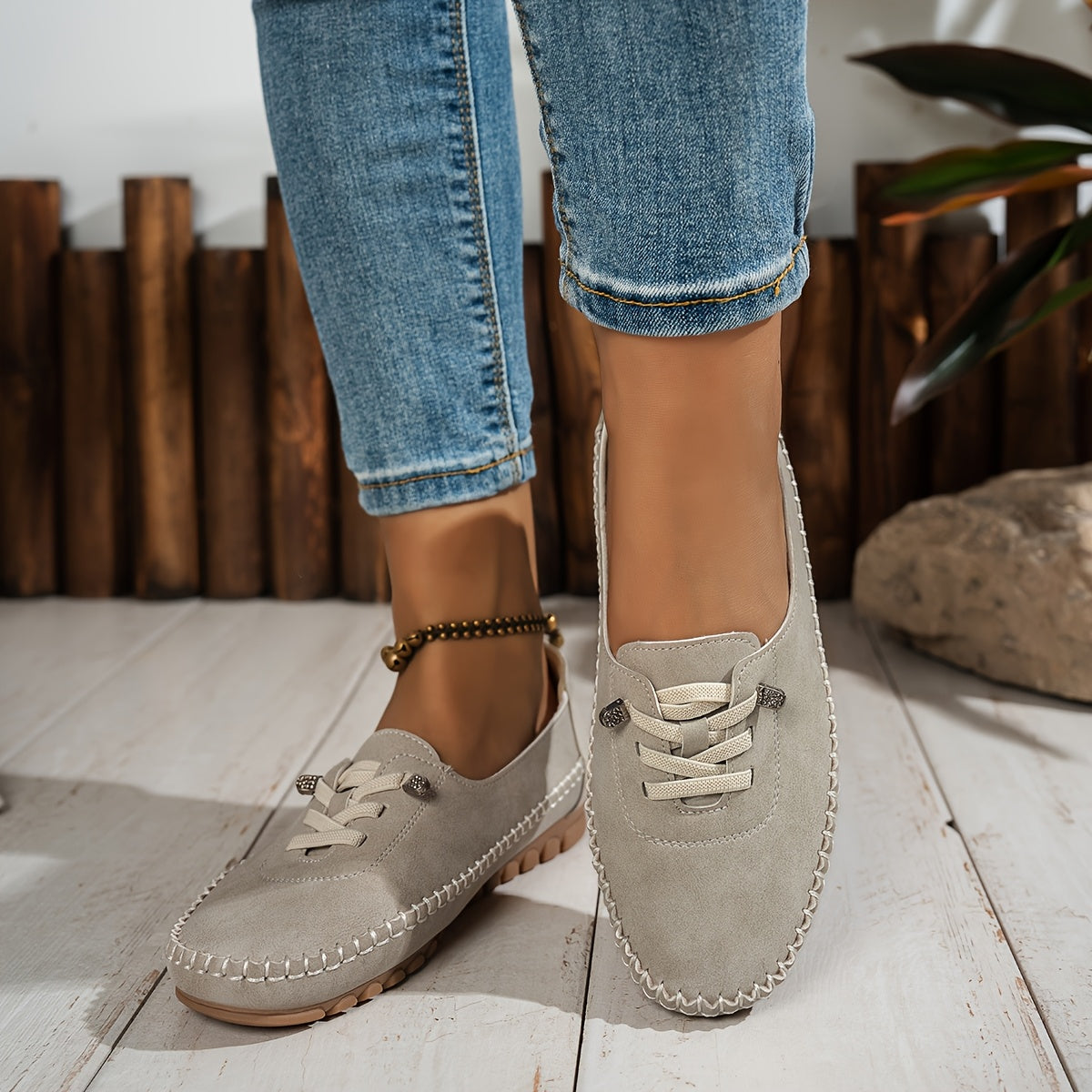 Orthelia: mocasines flexibles con soporte integral para pies sensibles