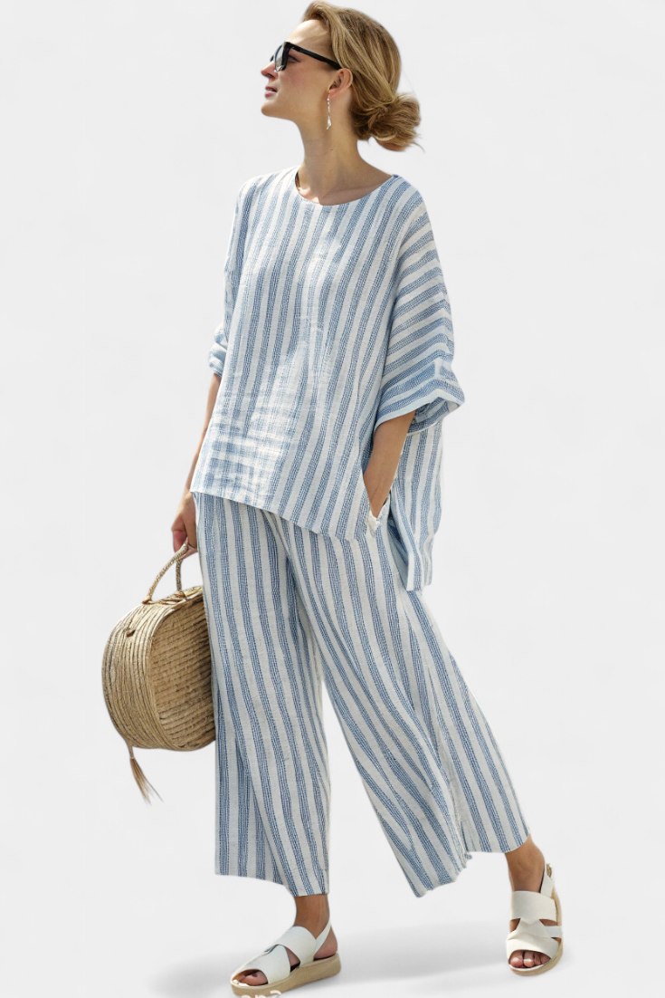 Federica | Conjunto de lino, rayas azules y pantalones holgados.