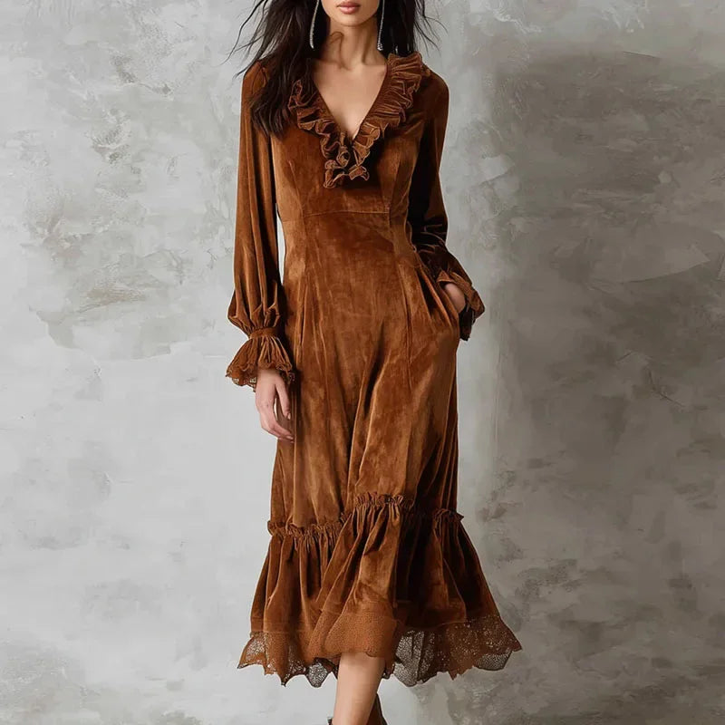 Paloma · Vestido largo con volantes y detalles de encaje