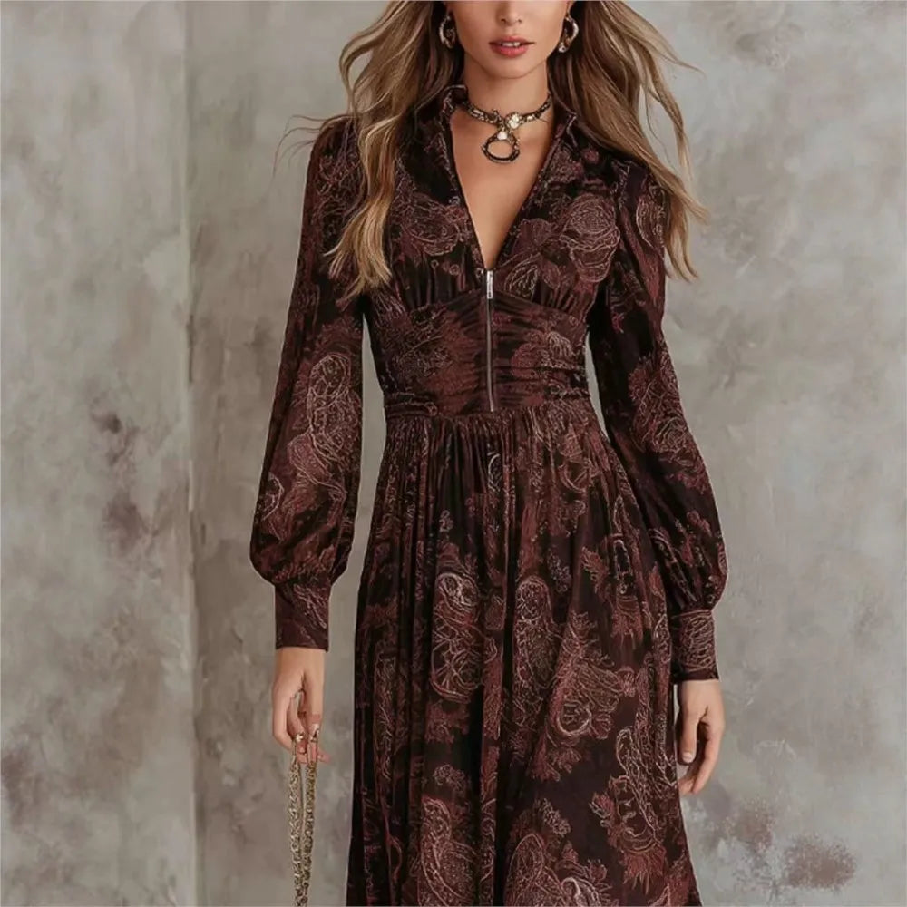 Aurora · Vestido maxi con estampado retro y escote en V
