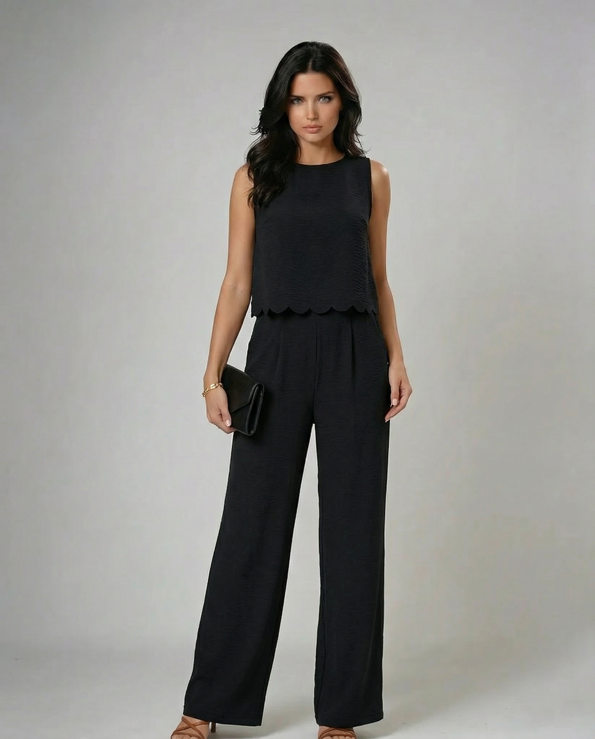 Valentina · Conjunto de dos piezas con top de encaje y pantalón ancho