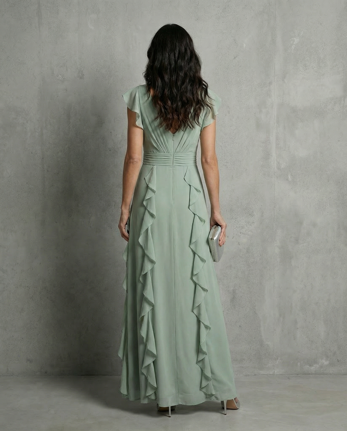 Elena · Vestido largo con volantes elegantes