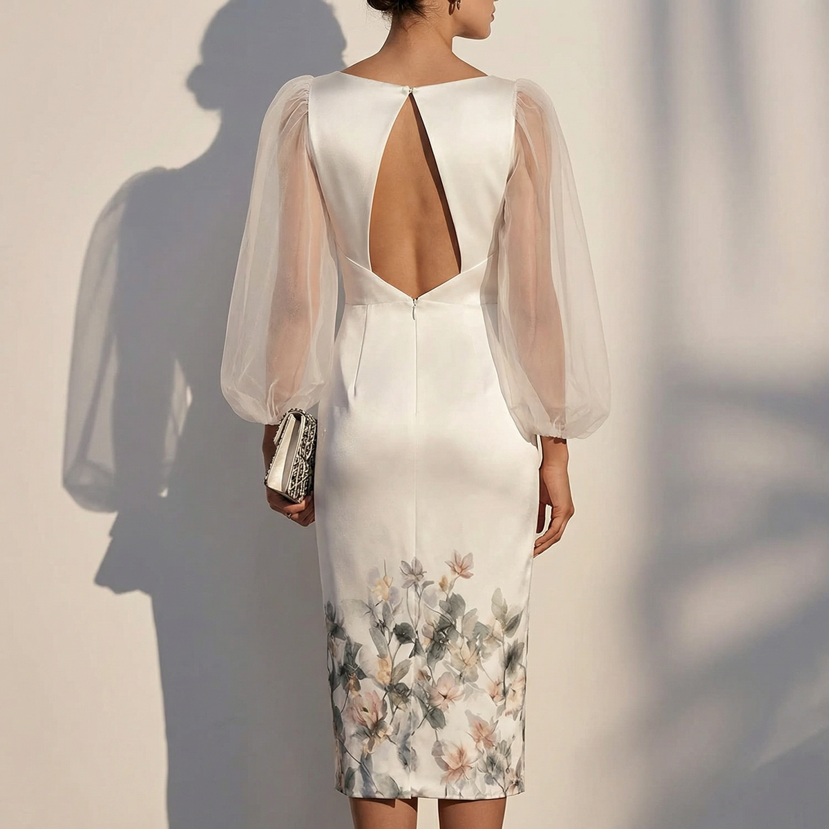 Valentina · Vestido elegante con apliques de malla