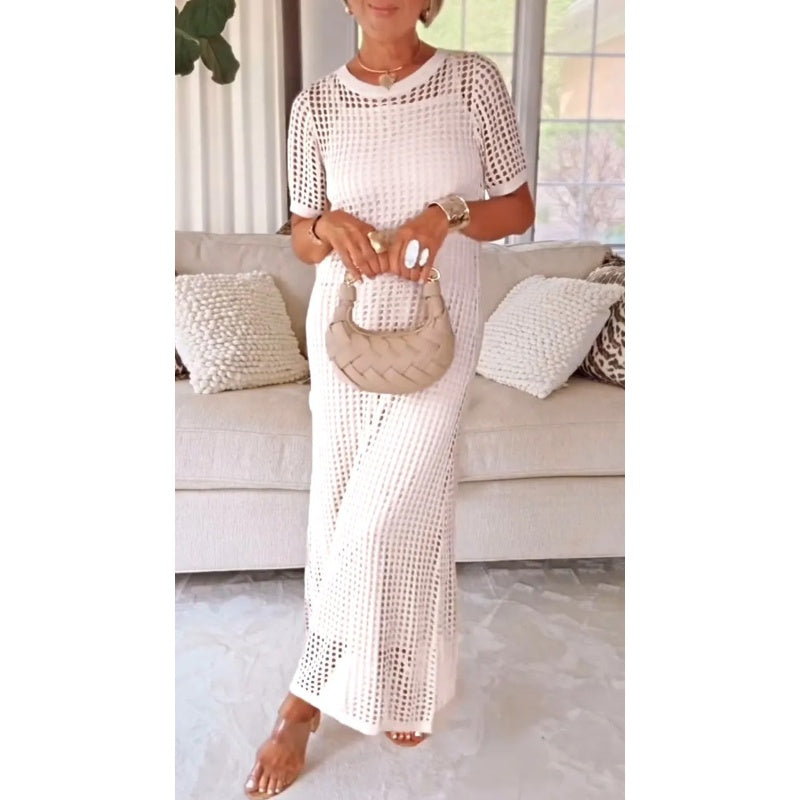 Aurora · Conjunto vestido maxi con capa calada